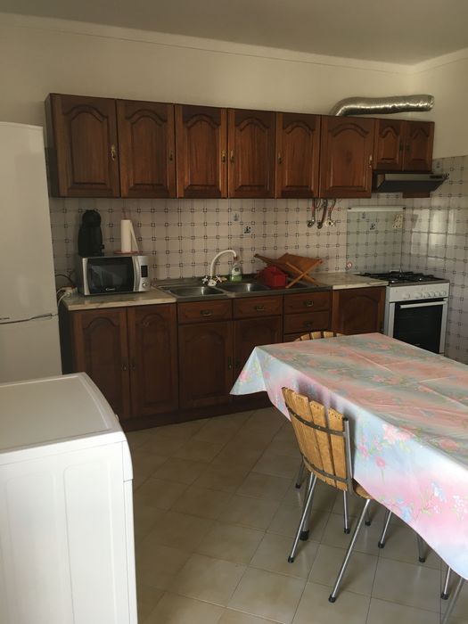 Apartamento T2 mobilado e com a/c em Tavira (Porta Nova)