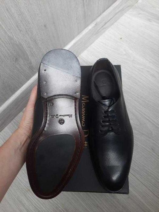 Елегантні шкіряні туфлі Massimo Dutti 45р