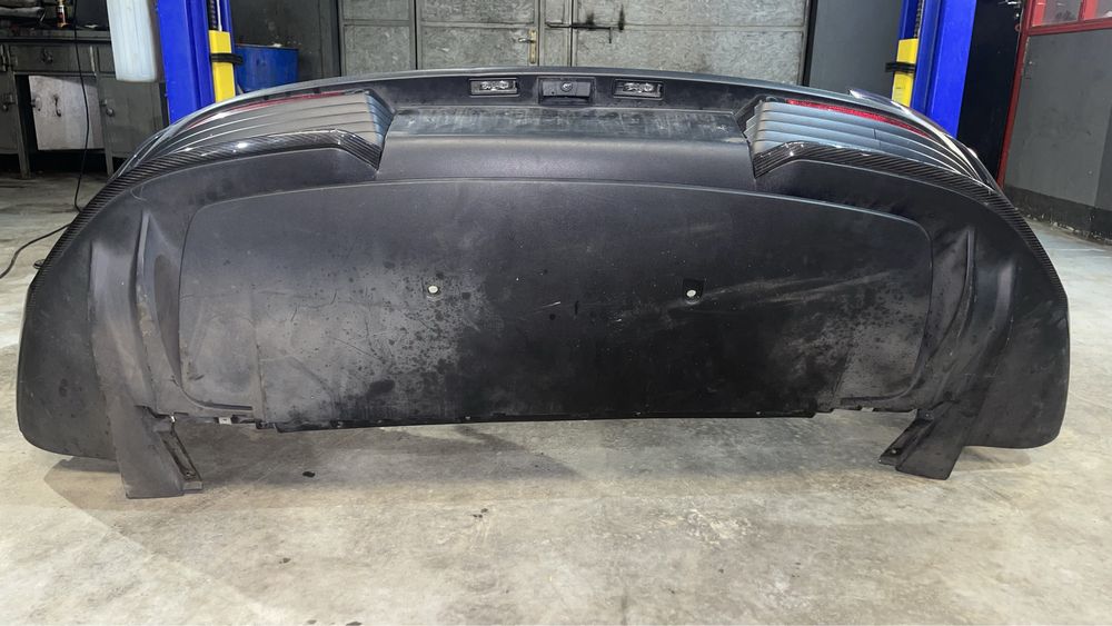 Porsche Taycan Turbo S задній комплектний