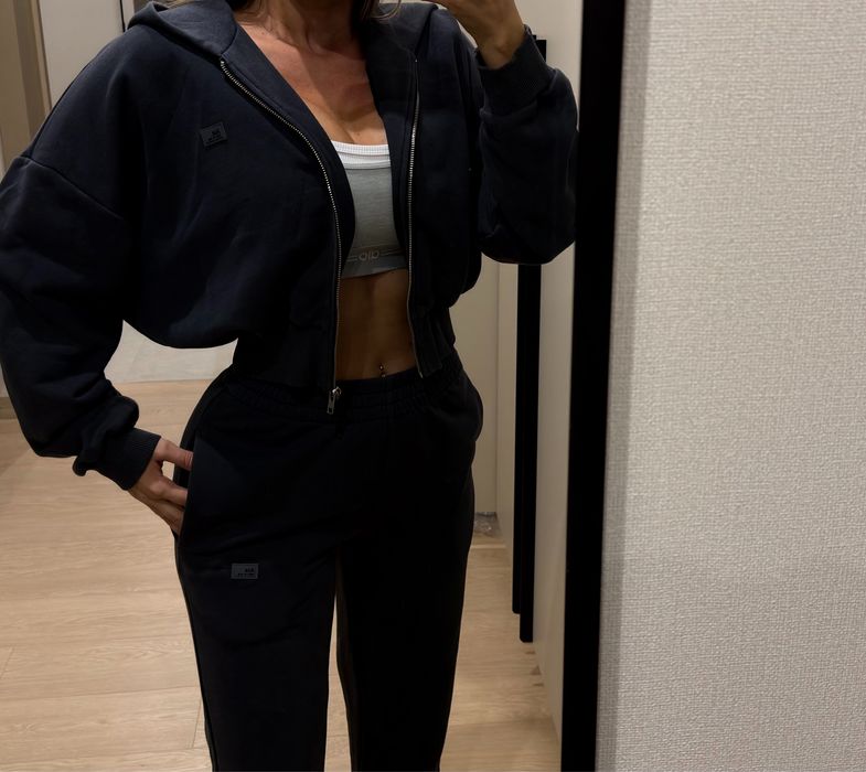 Костюм  от бренда Ace