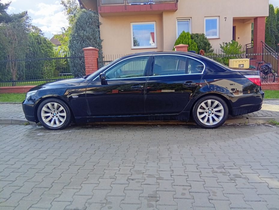BMW  E60 seria 5 523i