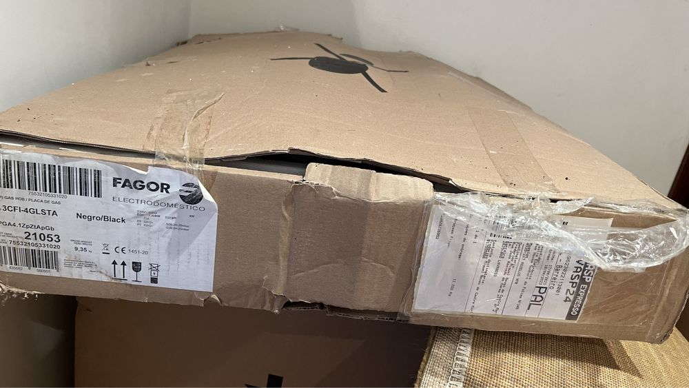 Placa de gas natural em vidro FAGOR NOVA.