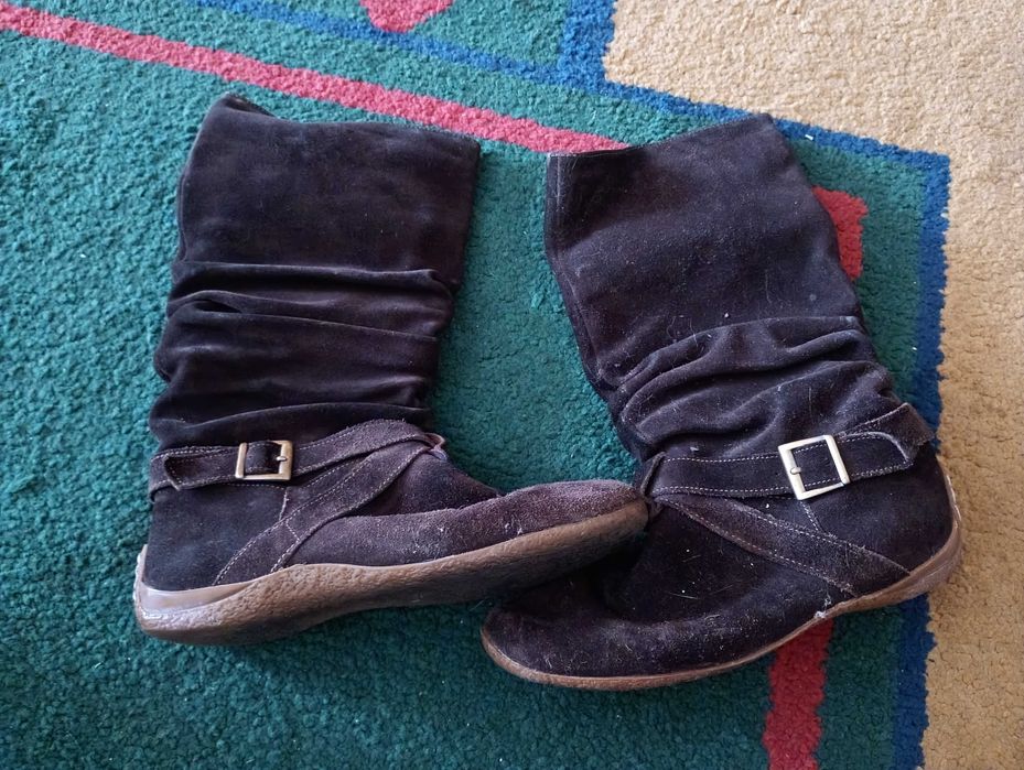 Botas de Cano Médio com Fivela – Conforto sem abdicar da Moda