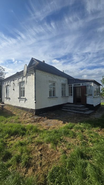 Продаж будинку м Тараща