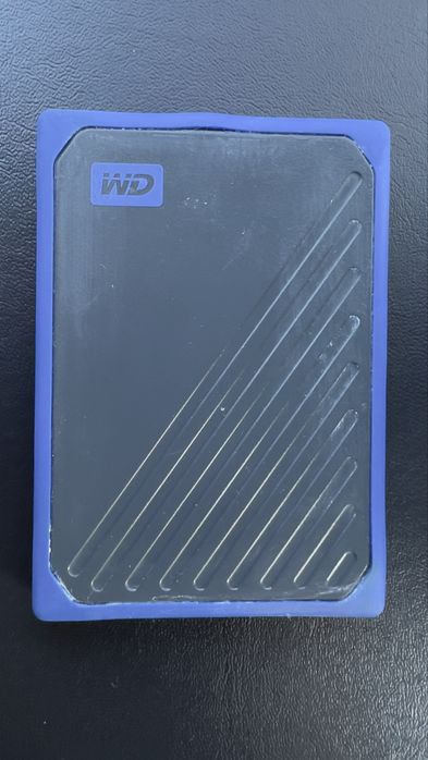 SSD Portátil WD My Passport Go 500GB - Resistente e com Cabo Integrado