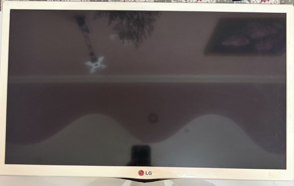 Телевізор LG 24