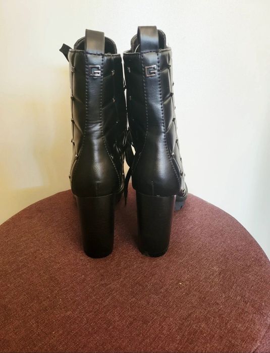 Botki Guess nowe 38