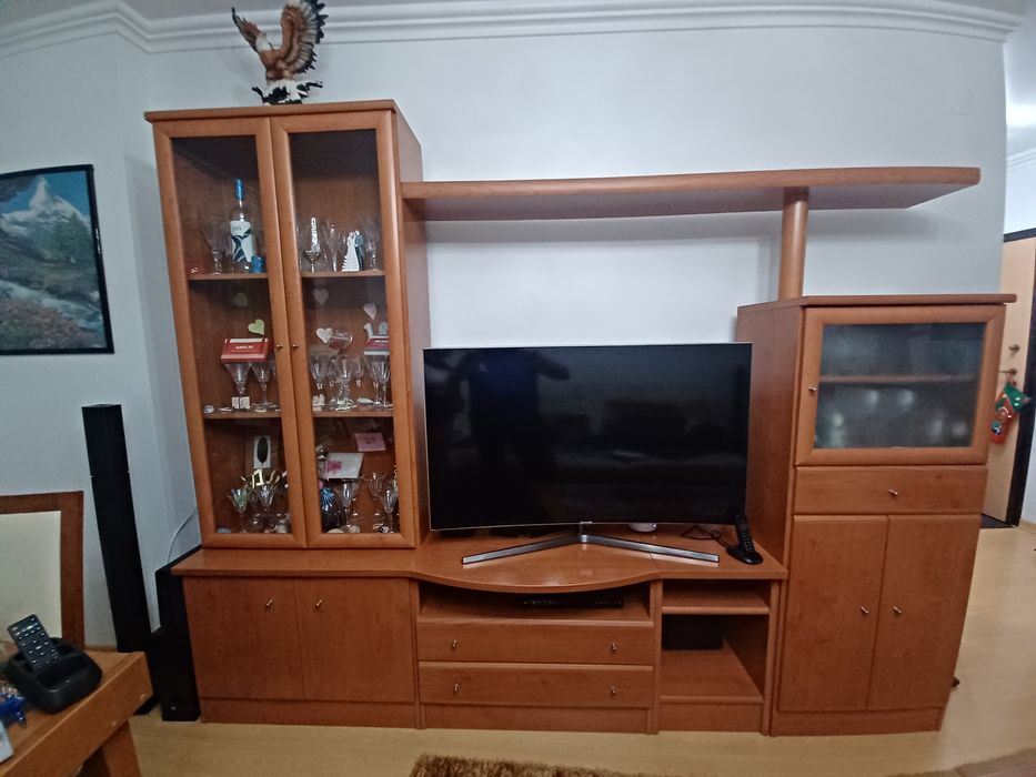 Conjunro mesa e Móvel de Sala em cerejeira