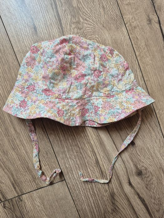 H&M czapeczka kapelusik kapelusz letni kwiaty dziewczęcy 62/68