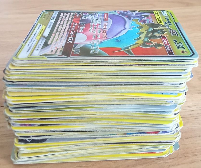 Coleção de cartas Pokemon
