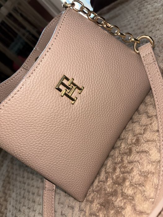 Torebka Tommy beżowa