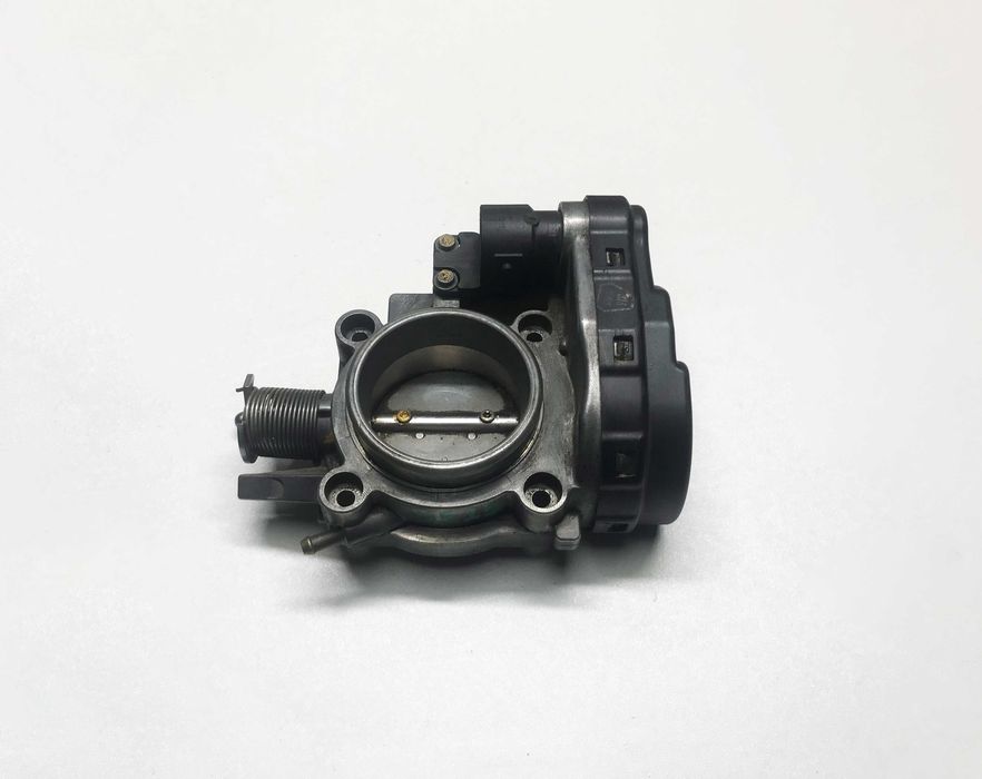 Дросельна заслінка Mercedes W202. S202. W210. S210. W163. C208 - 2.0