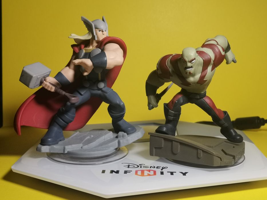 Figurki Disney Infinity gra PS3 PS4 stacja bazowa płyty 1.0 2.0 3.0