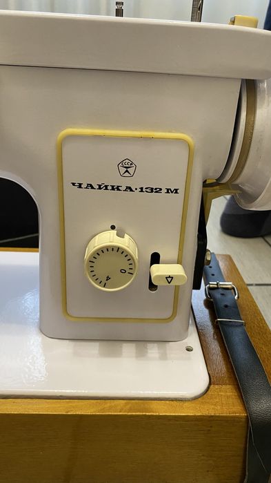 Продам швейну машинку Чайка - 132 М