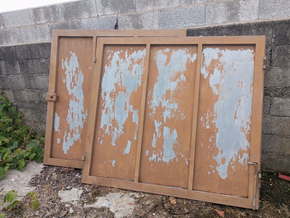 Portões de garagem e entrada