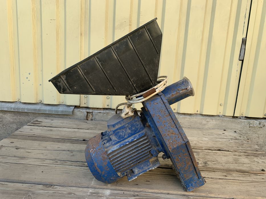 Зернодробилка Эликор-1