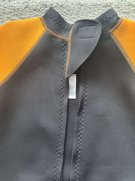 Fato de Surf. Para crianças de 14 anos