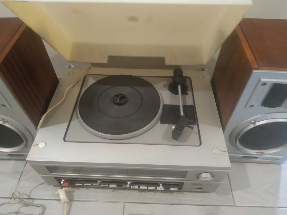 Проигрыватель КАНТАТА 205