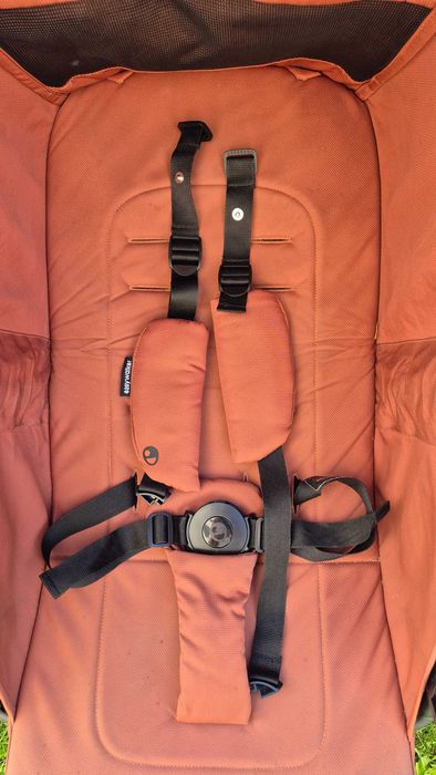 Easywalker Miley 2 Kompaktowy wózek spacerowy