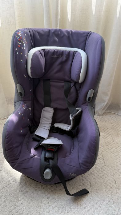 Дитяче автокрісло bebe confort axiss