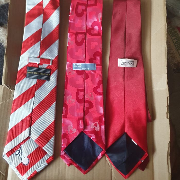 Zestaw krawatów serca jedwab/poliester (k-7)