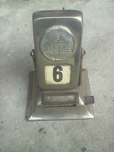 Продам настольный календарь.