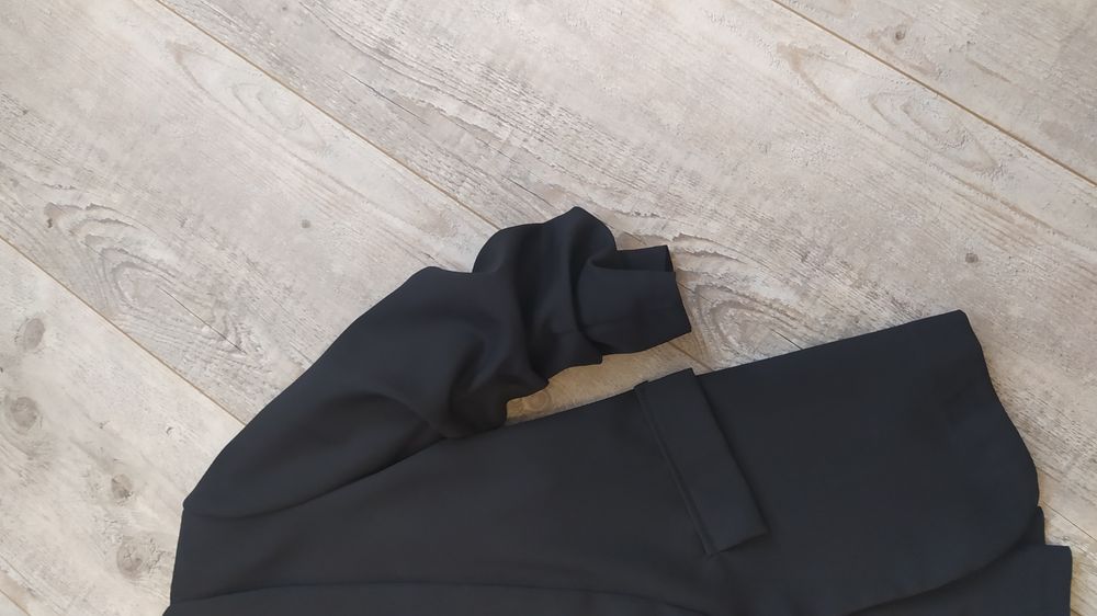 Garnitur czarny damski