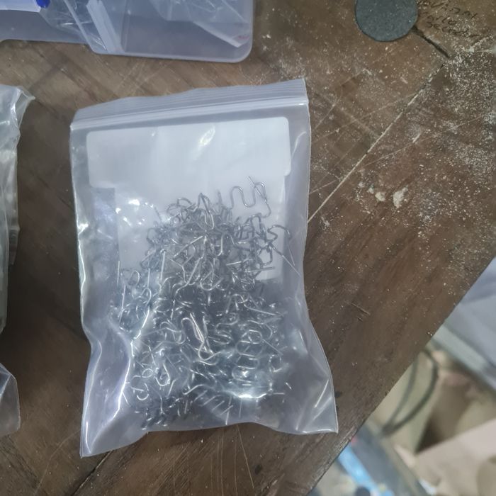 Grampos para solda de plastico