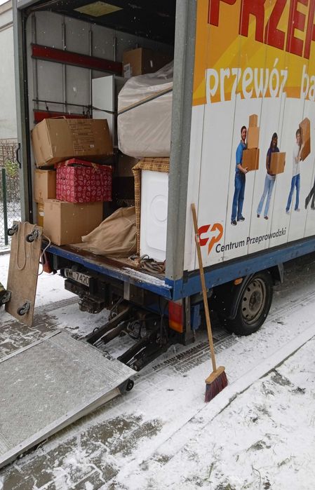Przeprowadzki transport tanio - wywóz starych mebli na PSZOK  Warszawa