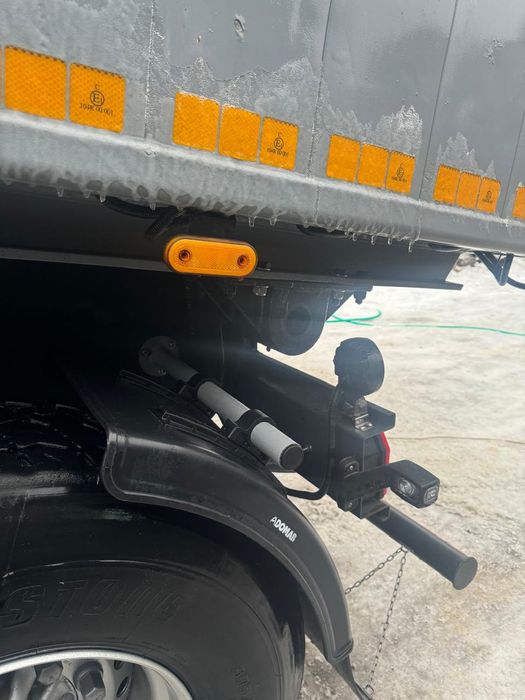 Полуприцеп  BODEX. KIS 33 Самоскид .2004 року