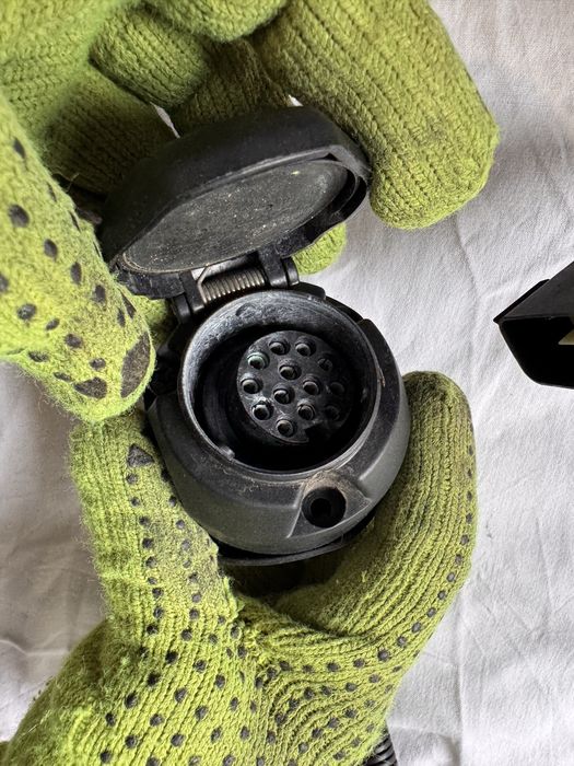 оригінальна проводка (жгут) для фаркопа Tesla Model Y