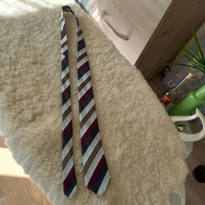 Krawat w paski elegancki Trevira