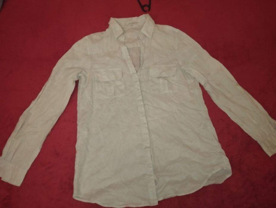 Delikatna koszula z kołnierzykiem