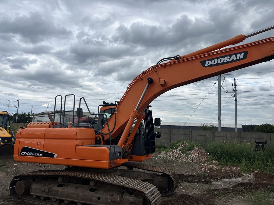 Koparka Gąsienicowa DOOSAN DX225LC – 2016 ROK  5200 mth