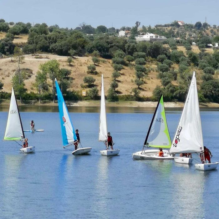 Clube de Vela e Canoagem de Montargil. Vem velejar connosco.