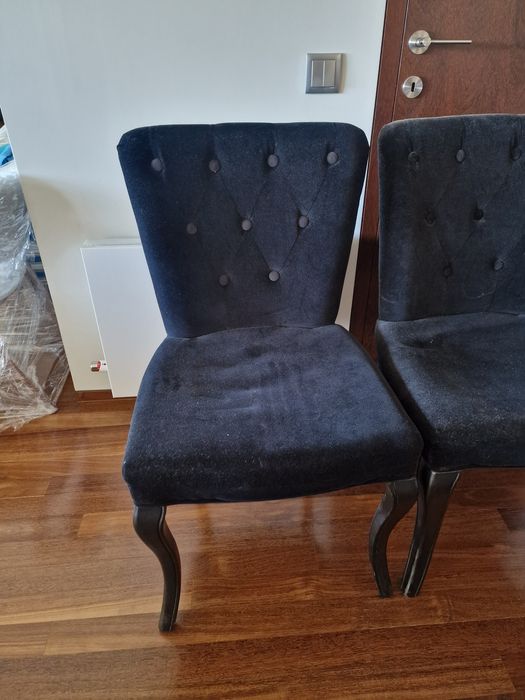 Poltronas pretas