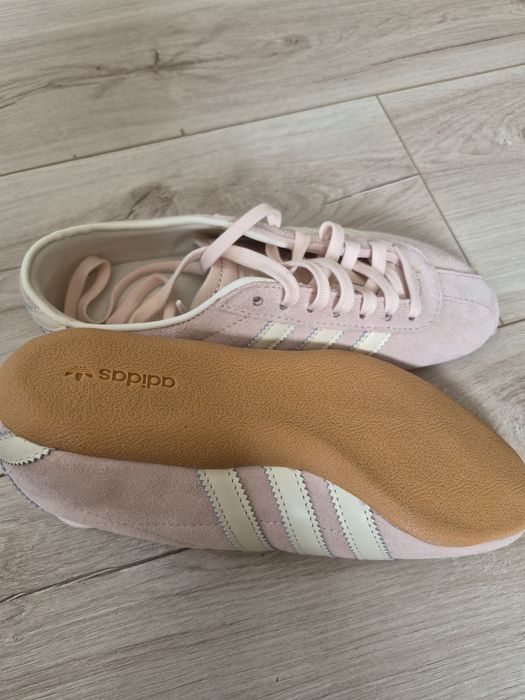 Нові оригінальні кросівки Adidas TOKYO W!