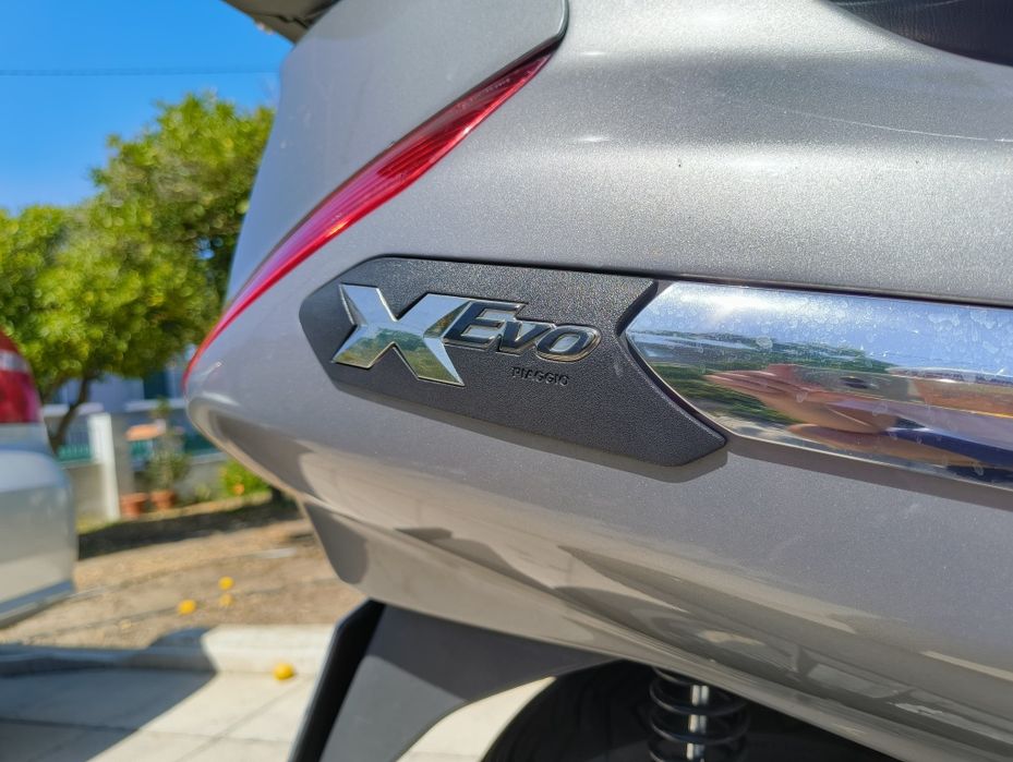 Piaggio X Evo 125