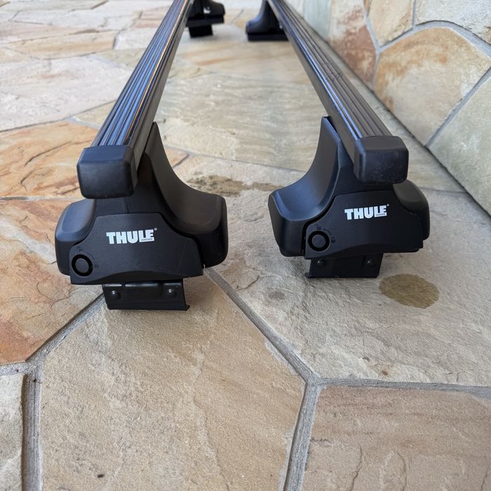 Багажник на дах автомобіля Thule