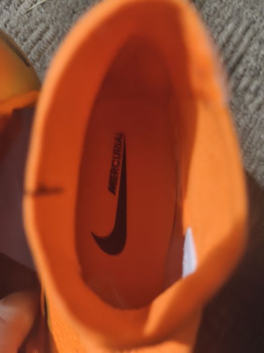Mercurial superfly
