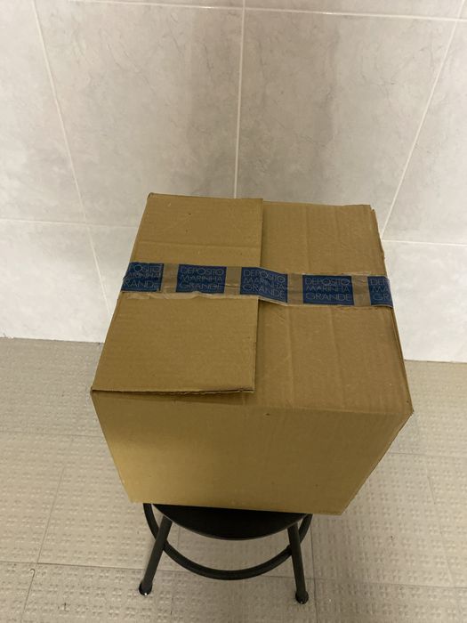 Vendo castiçal novo do Depósito da Marinha Grande