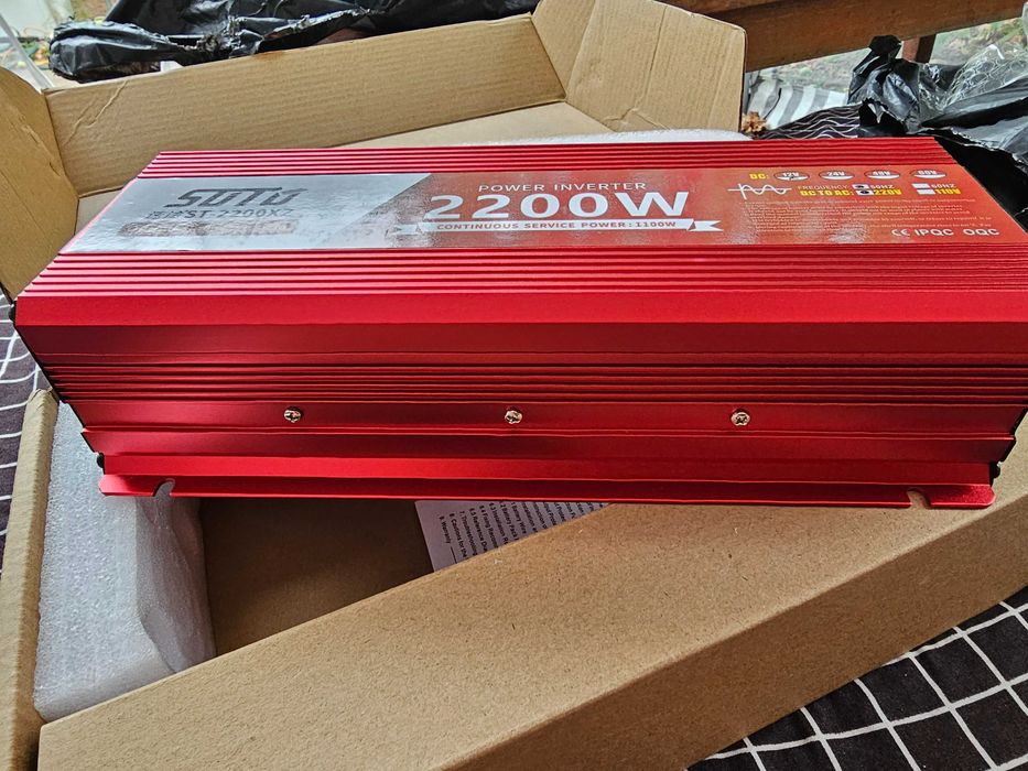 Інвертор SUTU 2200W 12-220V чистий синус