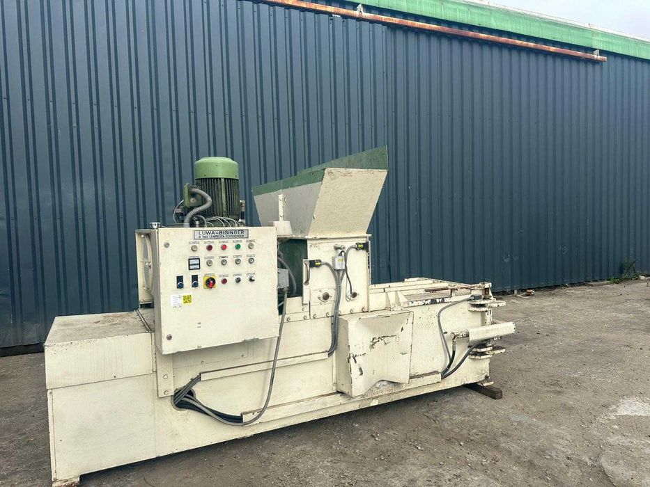 Belownica , prasa hydrauliczna