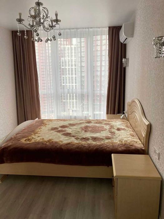 Здається 2-кімнатна квартира на вул.Віктора Некрасова 8