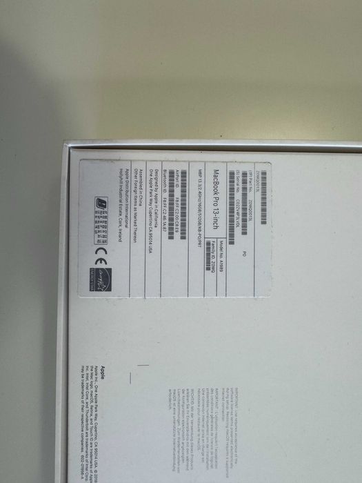 MacBook Pro 13” (2019) 2,4GHz i5 | 16GB RAM | 500GB