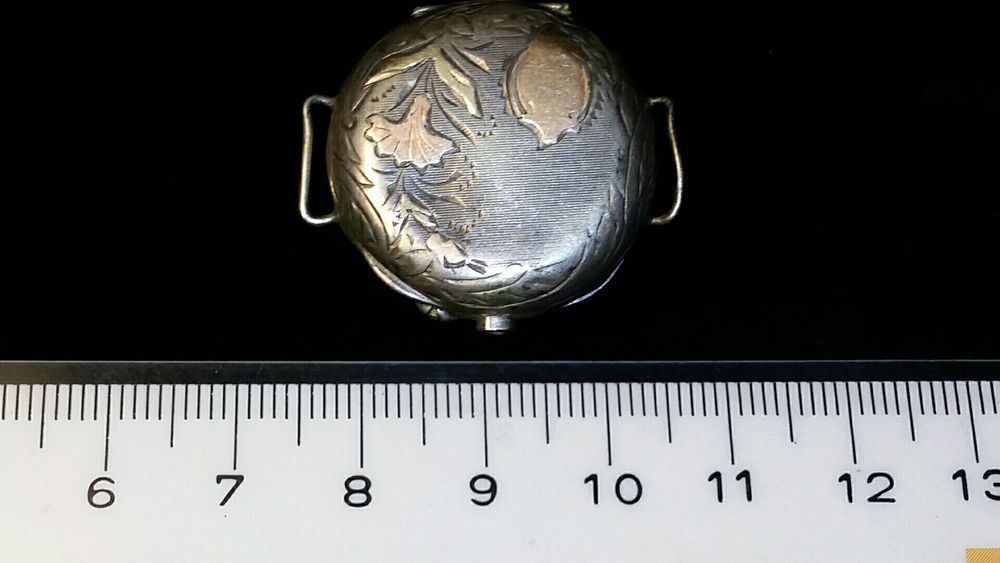 Relógio antigo de pulso em prata