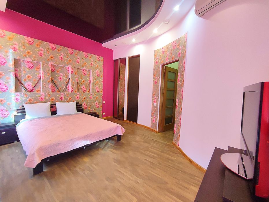 Квартира зі світлом   1-2-3-4 кім ( для студентів .відрядників  чеки