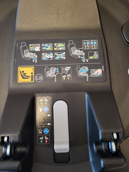 Fotelik z bazą Maxi Cosi Pearl 360