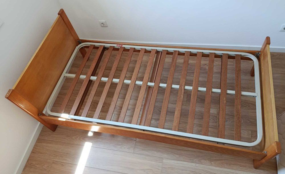 Cama e Mesa Cabeceira Interforma