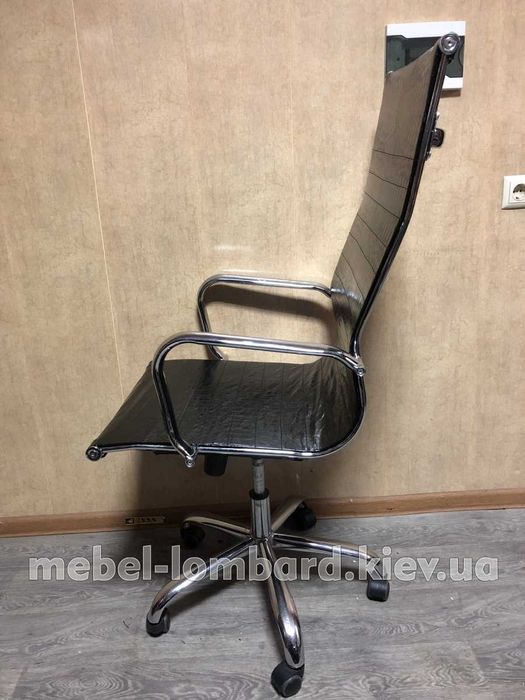 Кресло офисное RCH- Бали "Новый кожзам" "Черный" ,бу